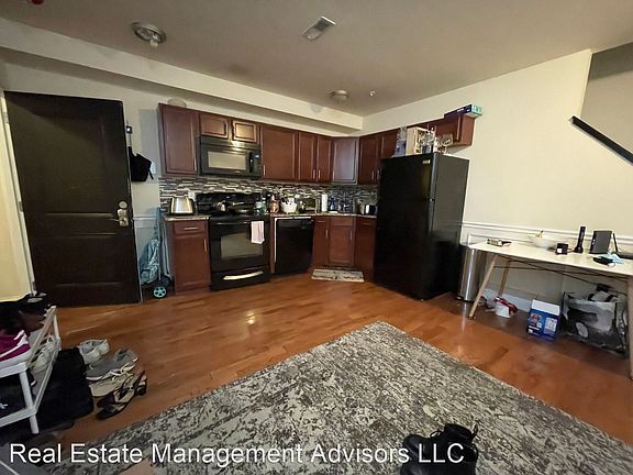 4th image of 1712 Cecil B Moore Ave Floor 3