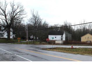 5674 Old Beebe Rd, Lockport, NY 14094