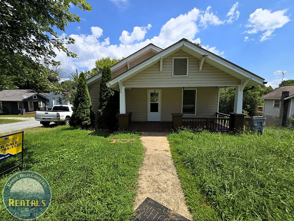 1st image of 228 Brookdale Pl NW
