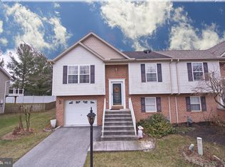 838 Logan Ln, Hanover, PA 17331