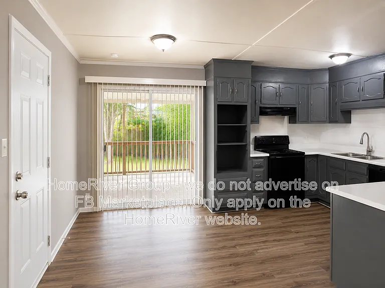 11208 Marsh Ave — Photo 4