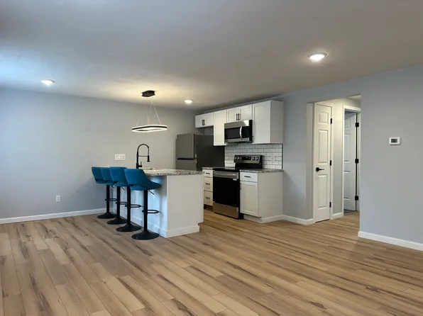 319 Park St APT 8, Syracuse, NY 13203