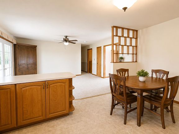 3rd image of 9036 Green Meadow Dr