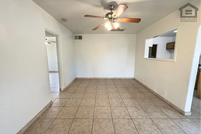 2517 E Culver St — Photo 8