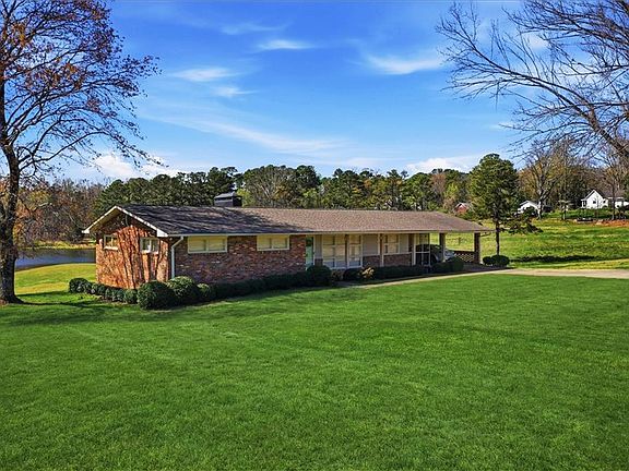 3rd image of 877 Owens Rd