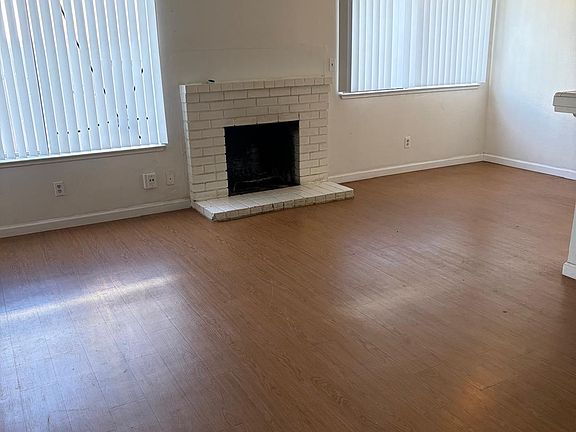 5th image of 5575 Keoncrest Cir APT 3