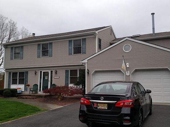 2nd image of 162 Harriot Dr