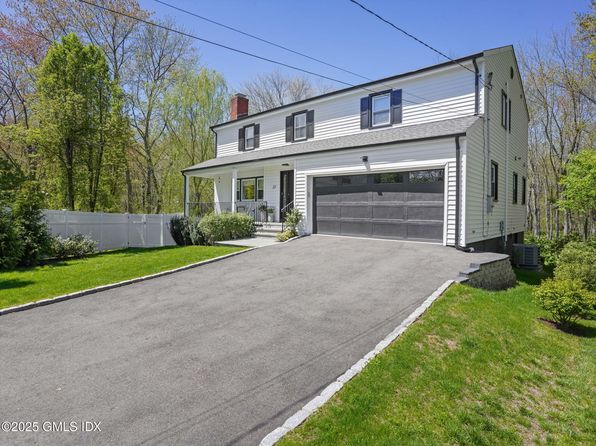 27 Griffith Rd, Riverside, CT 06878