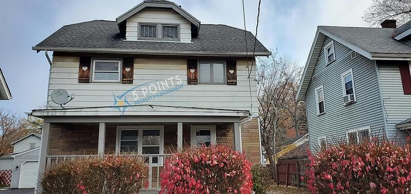 1st image of 1225 Kenmore Ave SE