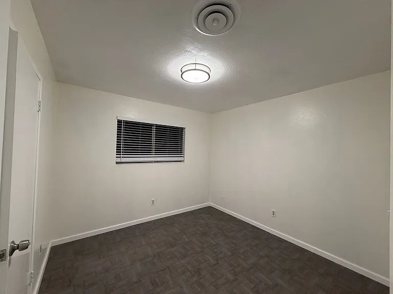 2617 Auburn Ct — Photo 16