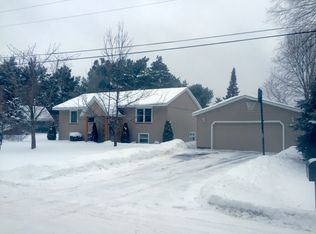 112 Ford Rd, Marquette, MI 49855