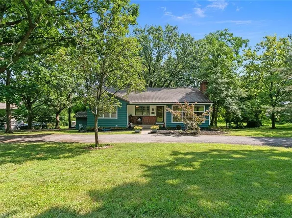 6311 Sherwood Ln, Merriam, KS 66203