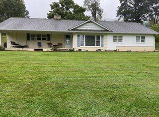 808 Kemp Lewis Cir, West Jefferson, NC 28694