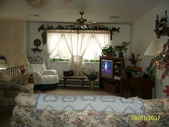 4th image of 114 Crystal Dr
