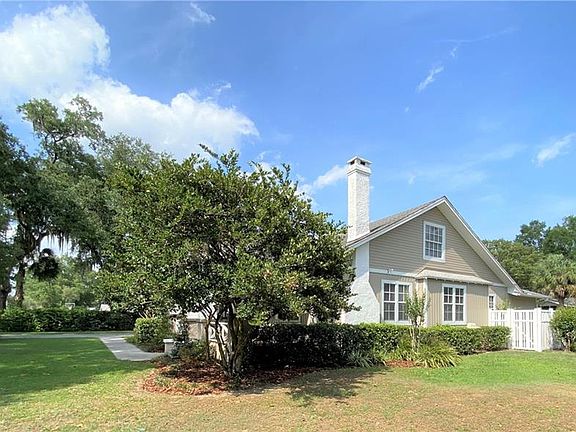 5th image of 1630 Oleander Pl