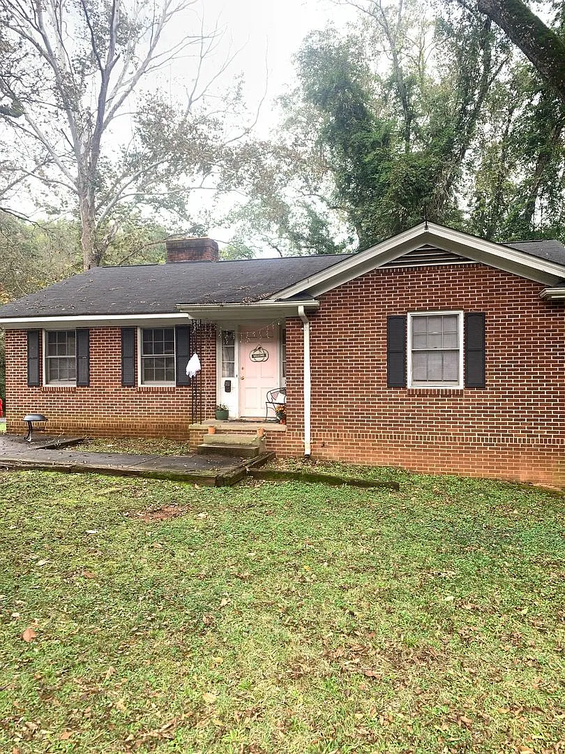 4BR in Five Points — Photo 1