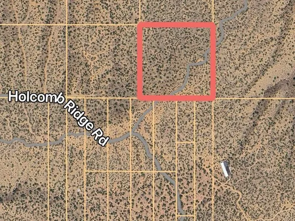 Vic Holcomb Rdg Suite 195, Llano, CA 93544