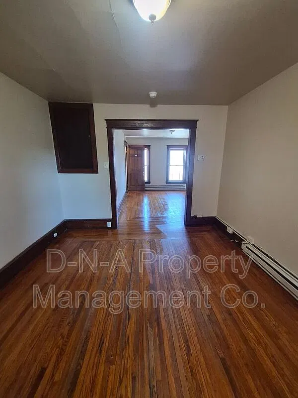 2 bed, 1.0 bath, 750 sqft, $1,450 — Photo 3