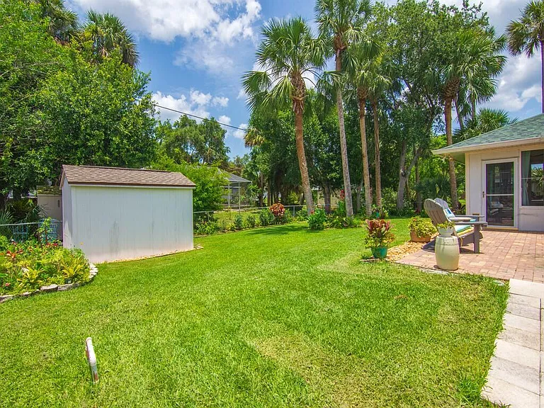 664 Vocelle Ave — Photo 24