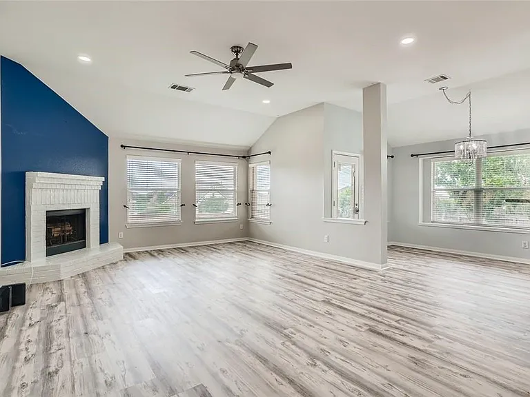2920 Cajuiles Dr — Photo 9