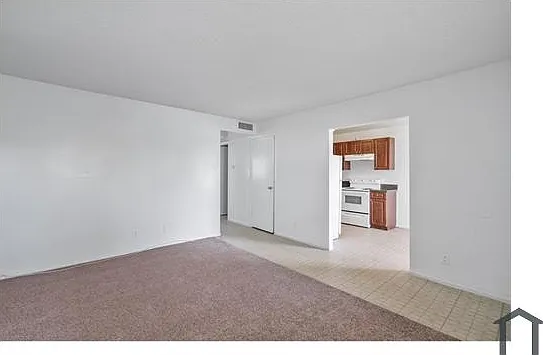 3412 NW 29th St #107 — Photo 16