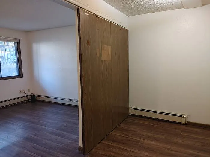 415 S Van Buren St #3 — Photo 7