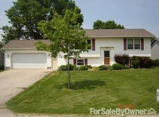 108 1st Ave NE, Badger, IA 50516