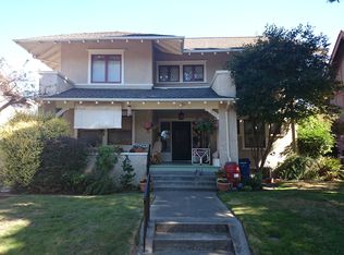 938 22nd Ave E, Seattle, WA 98112