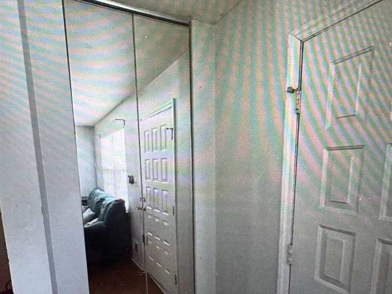 211 Gambocz Ct S — Photo 18