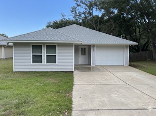 9427 Link Cir, Pensacola, FL 32514