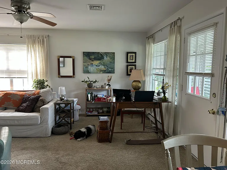 1211D Shetland Dr — Photo 2