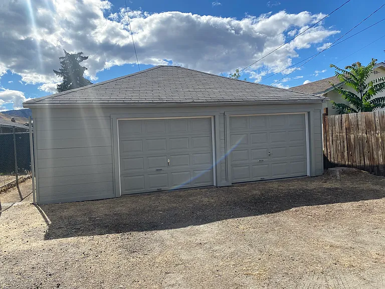 735 Kittitas St — Photo 3