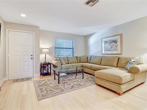 2nd image of 460 Fox Haven Dr APT 1306