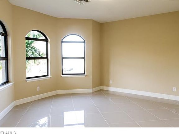 2nd image of 2910 Chiquita Blvd S