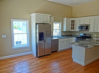 38 Mann Ave #C, Newport, RI 02840