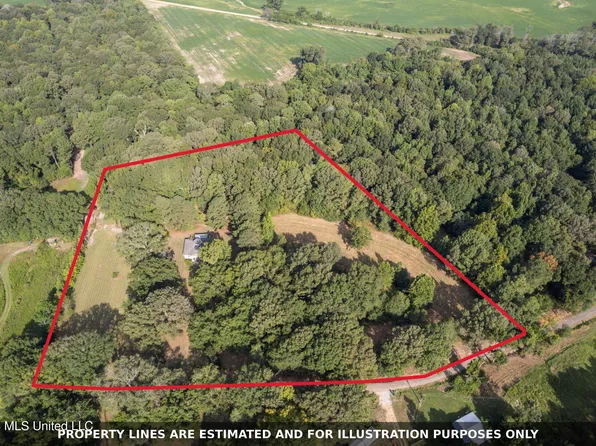 1194 Tom Kyzar Rd, Morton, MS 39117