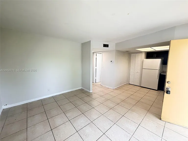 101 NE 41st St #B35 — Photo 12