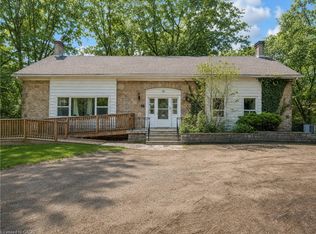 50 Sanders Blvd, Hamilton, ON L8S 3J6