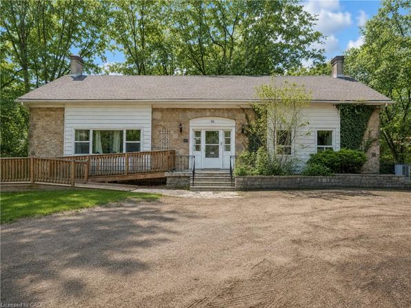 50 Sanders Blvd, Hamilton, ON L8S 3J6
