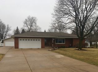 1706 Sharon Rd, Streator, IL 61364