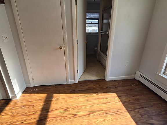 4th image of 35 Maple St #3