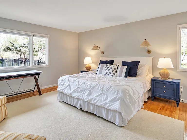 8 Coolidge Ln — Photo 12