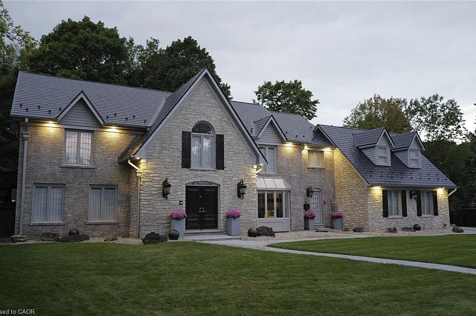 1st image of 132 Chancery Dr