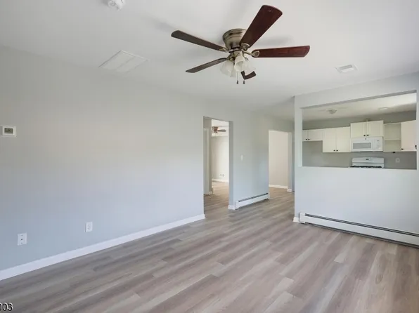 36 Birch Ter, Parlin, NJ 08859