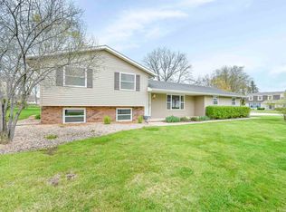 745 Longview Ave, Green Bay, WI 54301