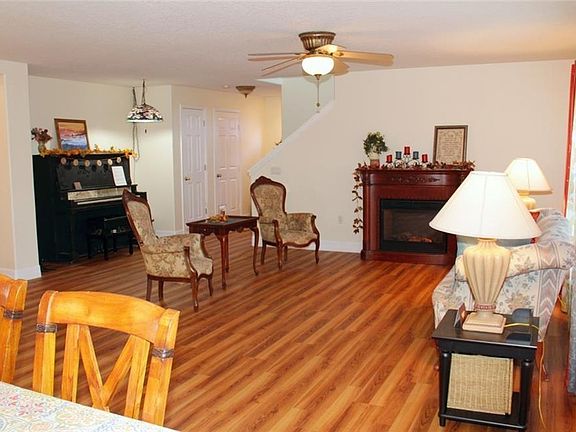 5th image of 10518 Boyette Creek Blvd