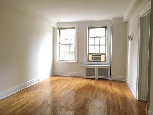 Rented by Metropolitan Equities | media 12