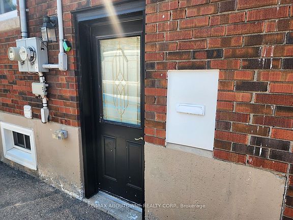 2nd image of 281 E 34th St #Basement
