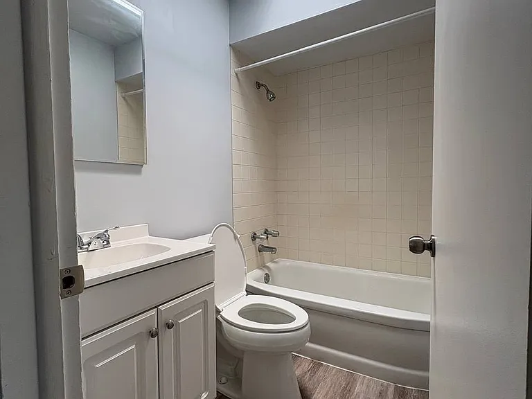 8827 Grand Ave #R2 — Photo 9