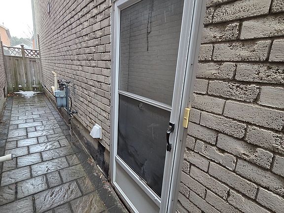 2nd image of 153 Cimmaron St #Basement